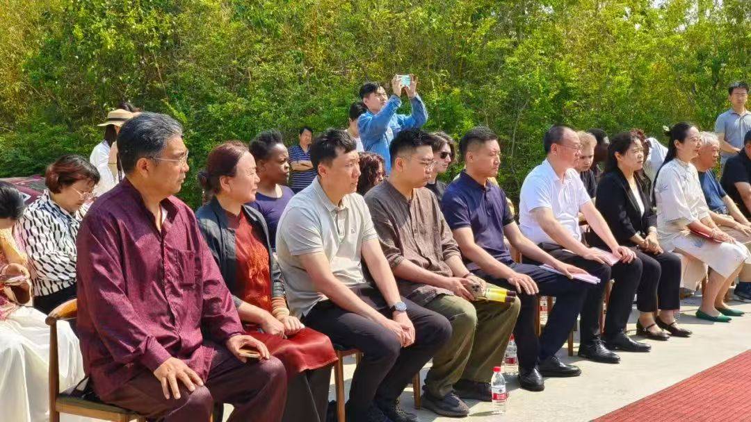 流教育基地”揭牌仪式在神都牡丹香坊顺利举行pg电子游戏网站河南科技大学“中外人文交(图9)